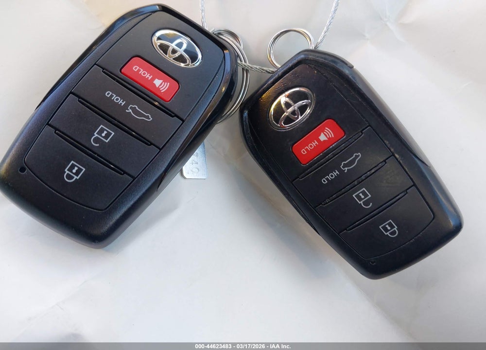 2025 TOYOTA CAMRY LE VIN: 4T1DBADK4SU018067