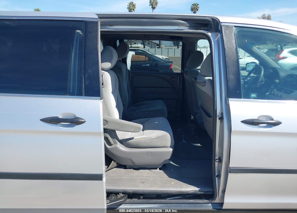 2010 HONDA ODYSSEY LX VIN: 5FNRL3H29AB024967