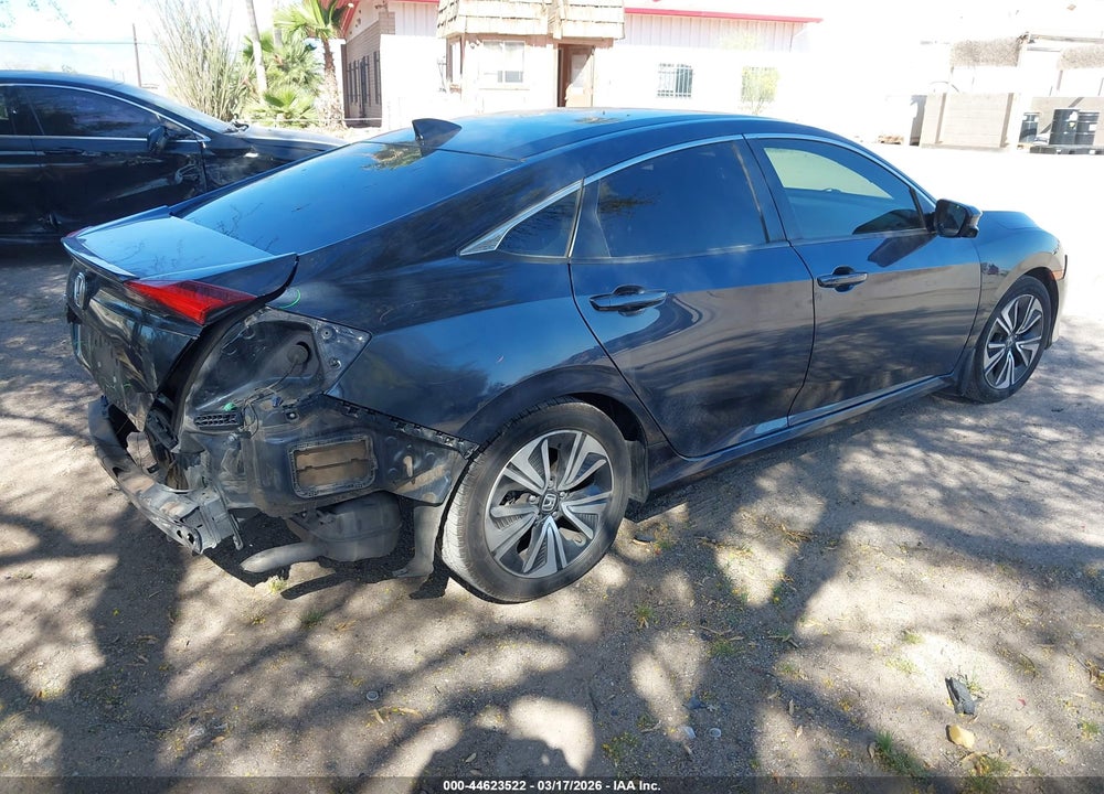 2018 HONDA CIVIC EX-L VIN: JHMFC1F74JX006354