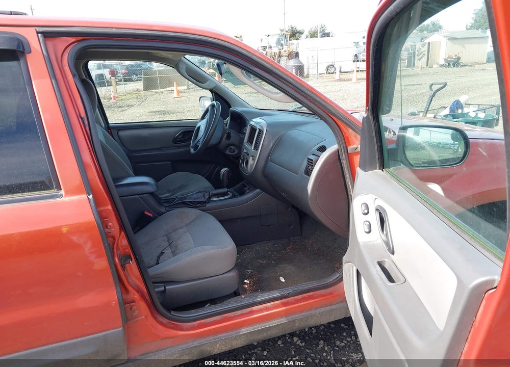 2007 FORD ESCAPE XLT/XLT SPORT VIN: 1FMYU93147KA44139