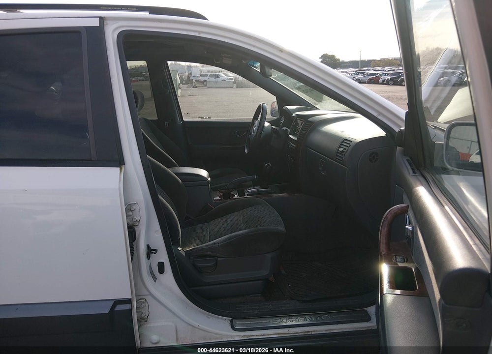 2003 KIA SORENTO EX/LX VIN: KNDJC733735040870