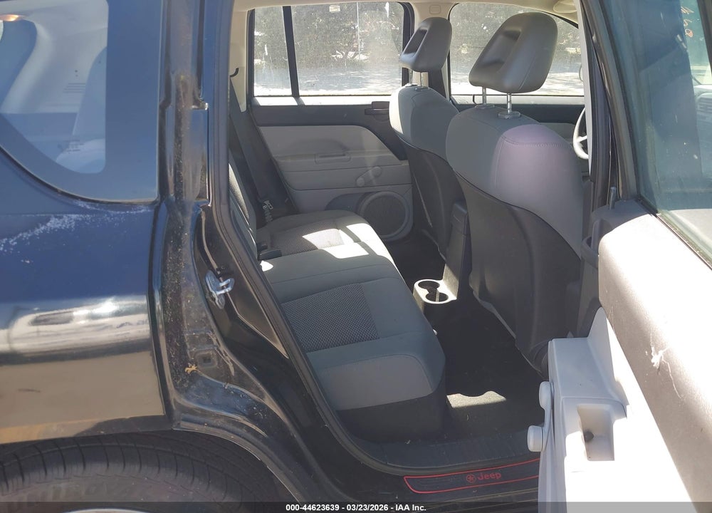 2007 JEEP COMPASS SPORT VIN: 1J8FF47W27D431803