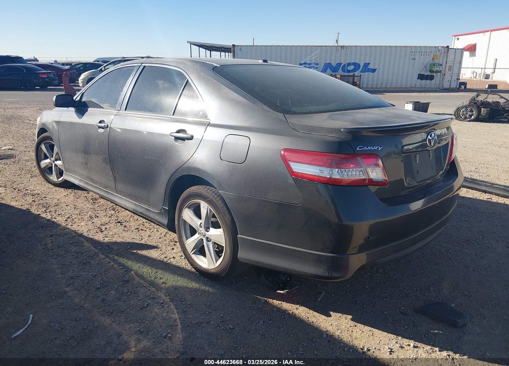 2011 TOYOTA CAMRY SE VIN: 4T1BF3EK2BU643590