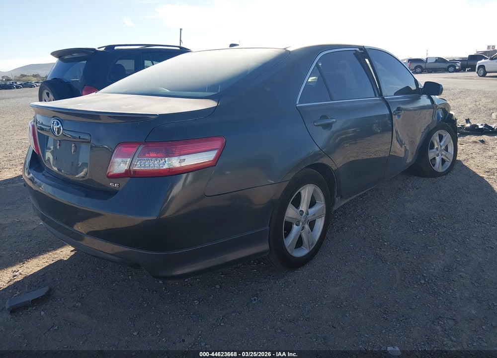 2011 TOYOTA CAMRY SE VIN: 4T1BF3EK2BU643590