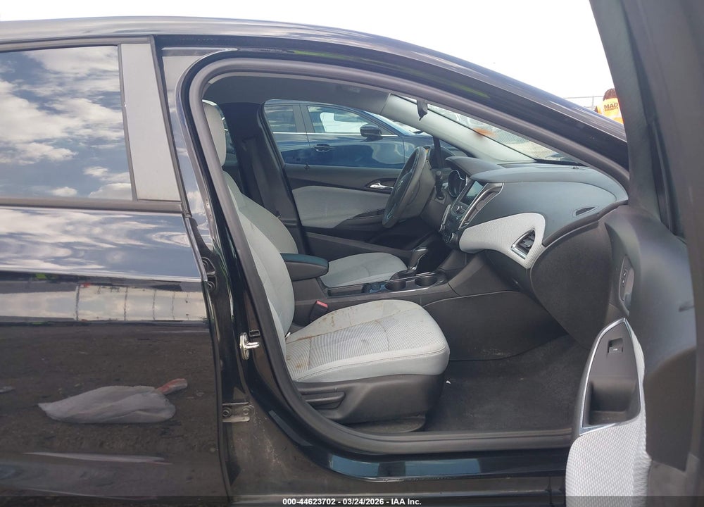 2019 CHEVROLET CRUZE LT VIN: 3G1BE6SM1KS578481