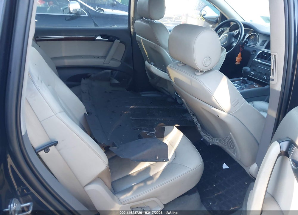 2011 AUDI Q7 3.0T PREMIUM VIN: WA1LGAFE1BD002802