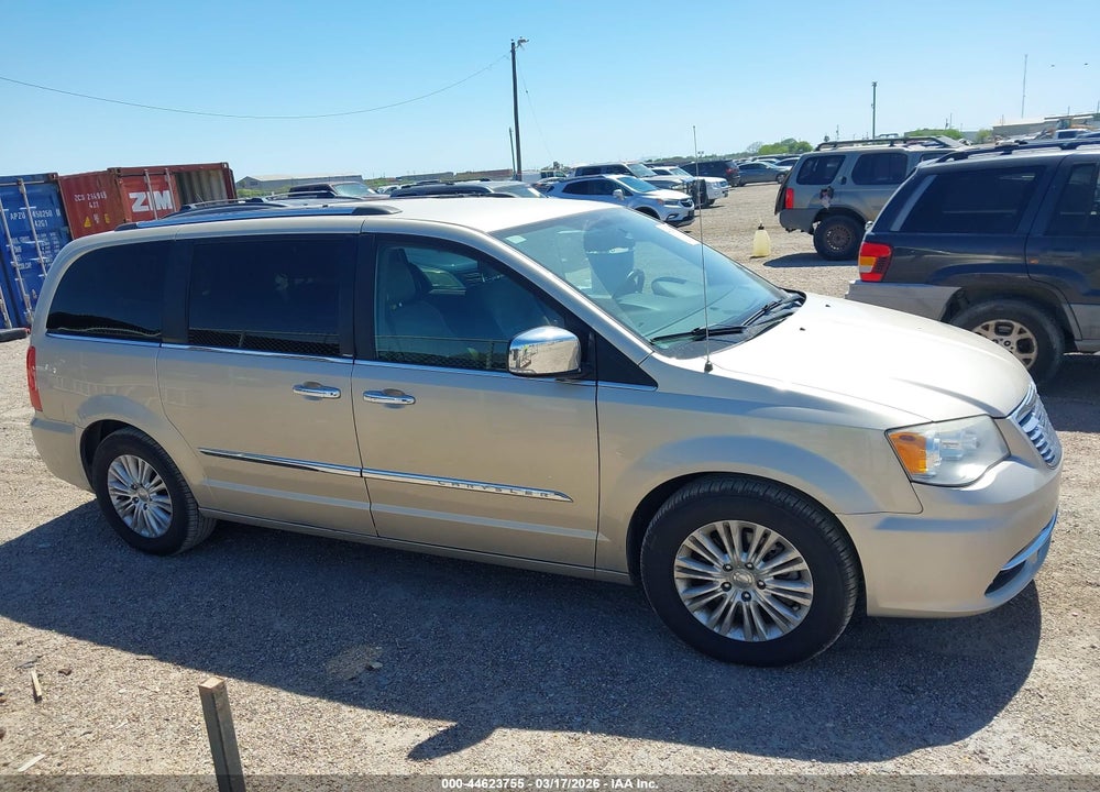 2014 CHRYSLER TOWN & COUNTRY LIMITED VIN: 2C4RC1GG1ER115369
