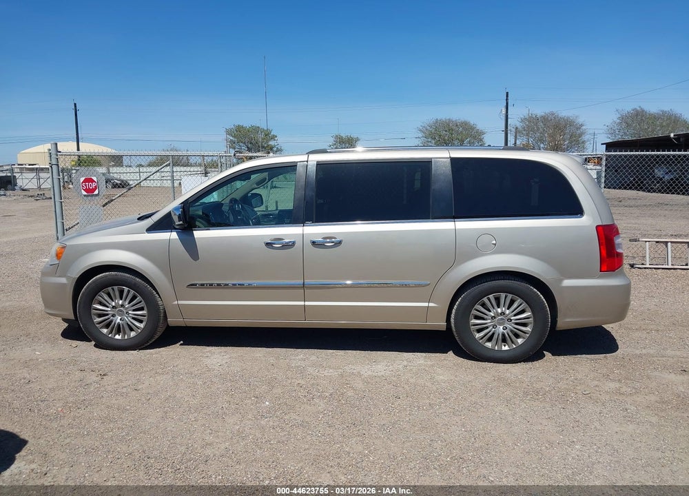 2014 CHRYSLER TOWN & COUNTRY LIMITED VIN: 2C4RC1GG1ER115369
