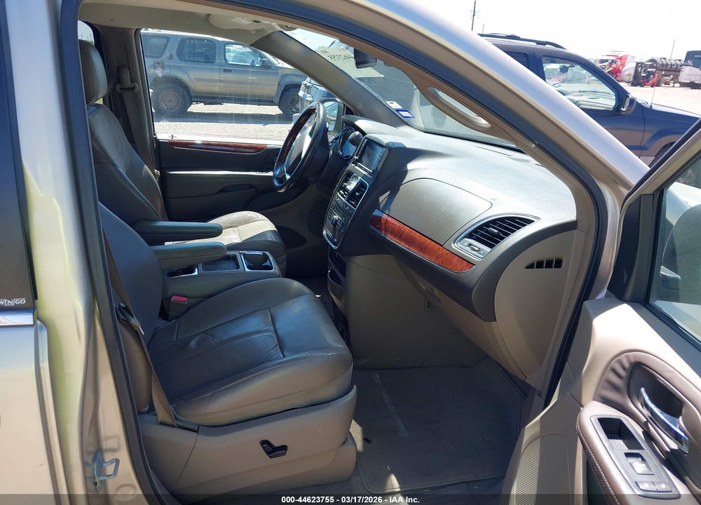 2014 CHRYSLER TOWN & COUNTRY LIMITED VIN: 2C4RC1GG1ER115369