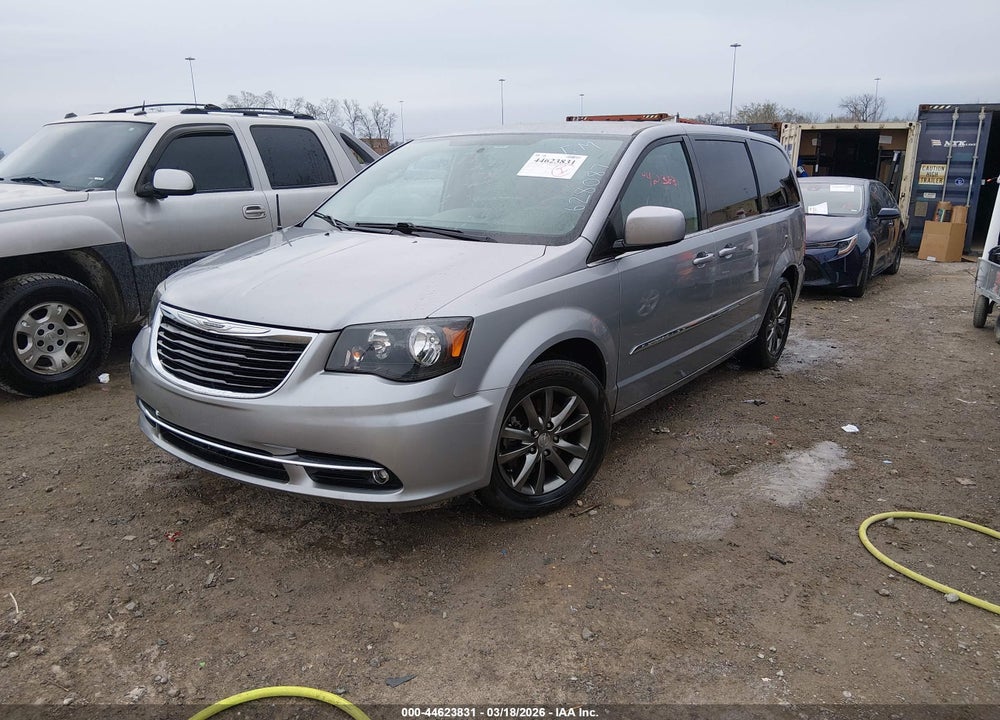 2015 CHRYSLER TOWN & COUNTRY S VIN: 2C4RC1HG3FR628087