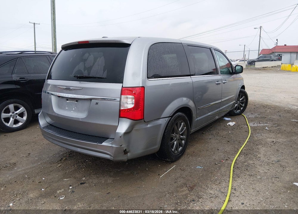 2015 CHRYSLER TOWN & COUNTRY S VIN: 2C4RC1HG3FR628087