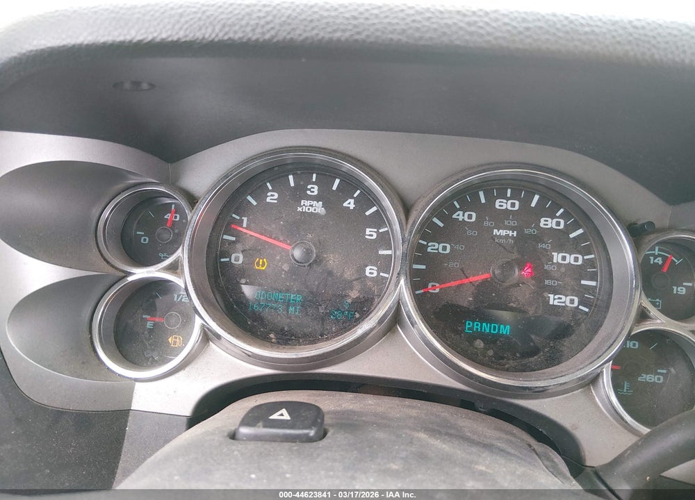 2011 CHEVROLET SILVERADO 1500 LT VIN: 1GCRKSE3XBZ215982
