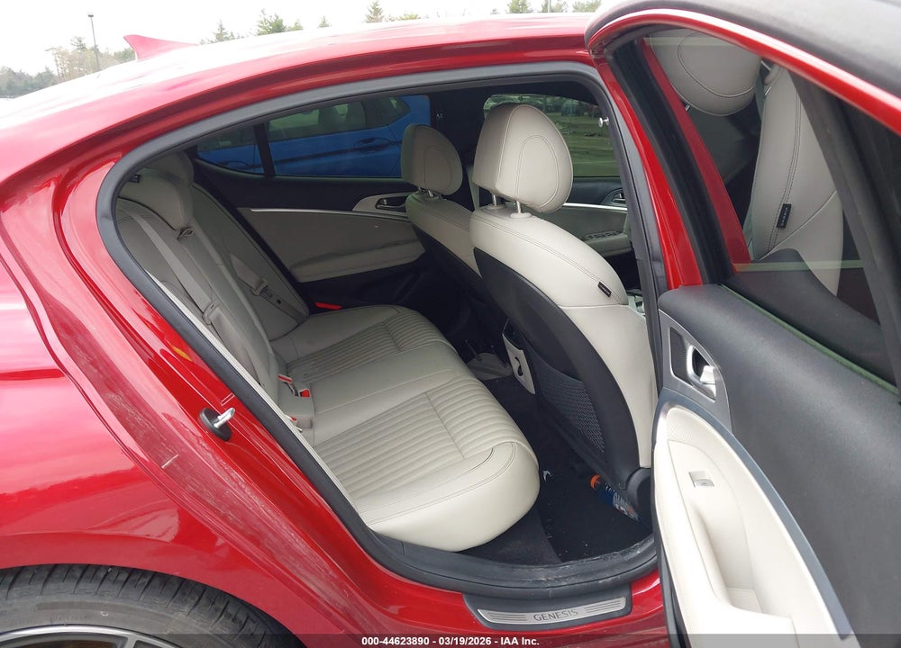 2022 GENESIS G70 2.0T AWD VIN: KMTG34TA4NU089610