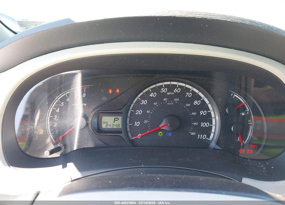 2014 TOYOTA SIENNA LE V6 8 PASSENGER VIN: 5TDKK3DC8ES465171
