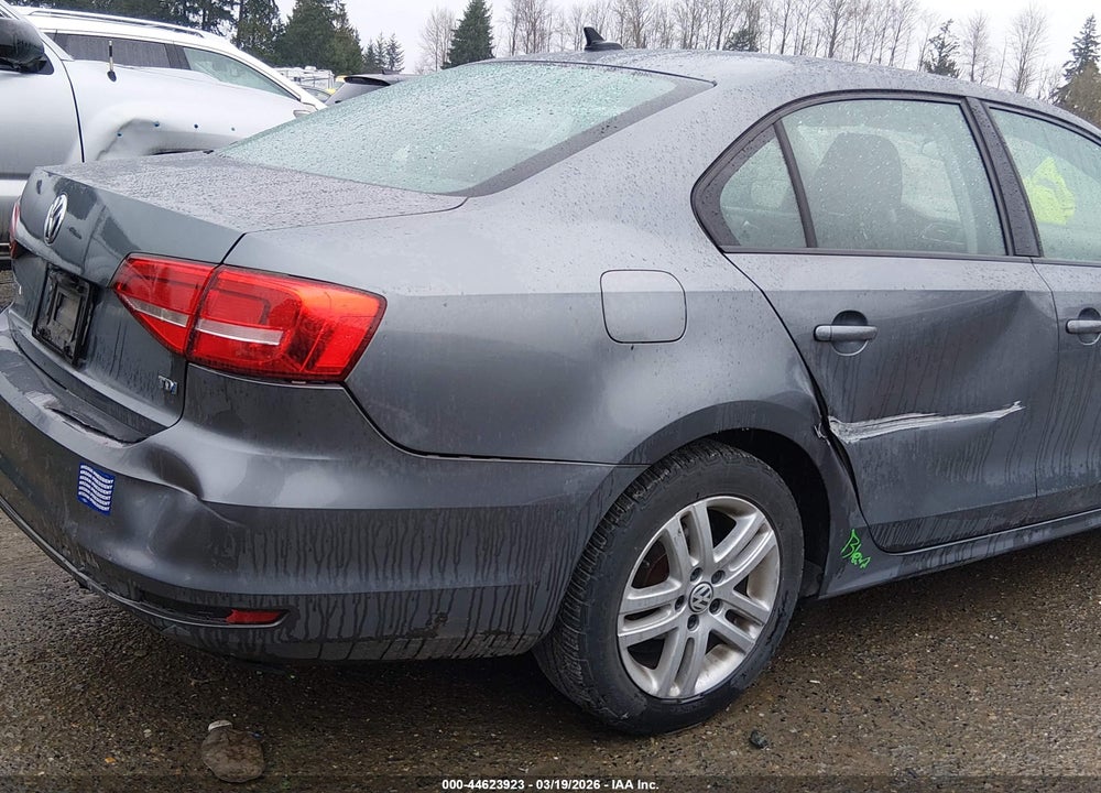 2015 VOLKSWAGEN JETTA 2.0L TDI S VIN: 3VWLA7AJ9FM245313