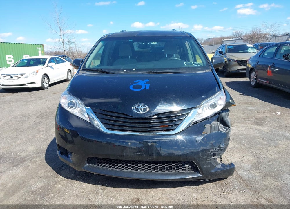 2017 TOYOTA SIENNA LE 8 PASSENGER VIN: 5TDKZ3DC5HS778954