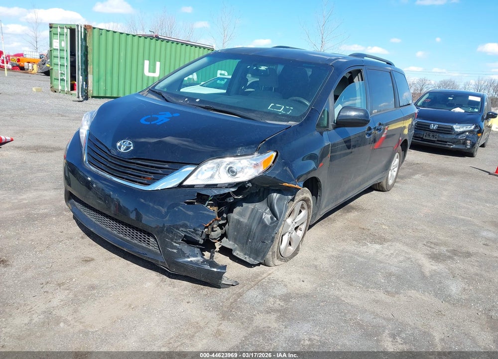 2017 TOYOTA SIENNA LE 8 PASSENGER VIN: 5TDKZ3DC5HS778954