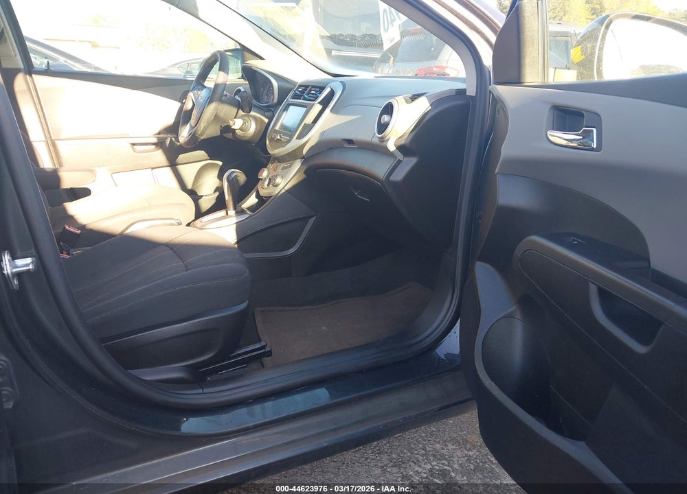 2017 CHEVROLET SONIC LT AUTO VIN: 1G1JD5SH1H4146610