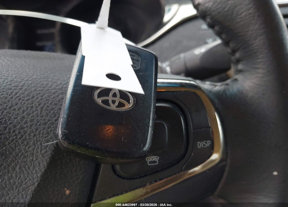 2014 TOYOTA AVALON XLE VIN: 4T1BK1EB3EU093305