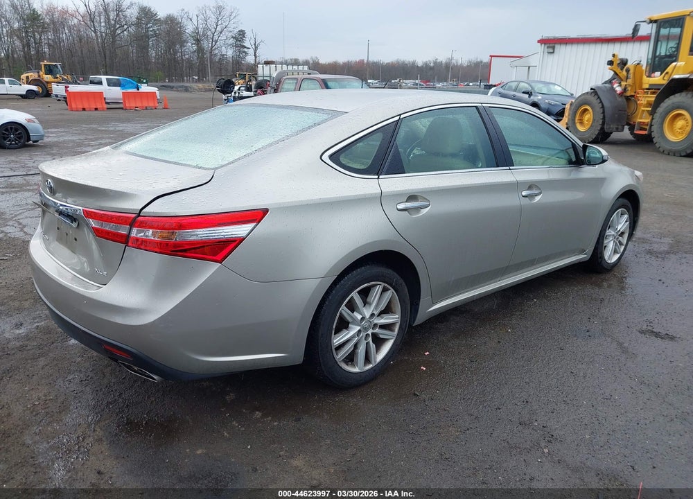 2014 TOYOTA AVALON XLE VIN: 4T1BK1EB3EU093305
