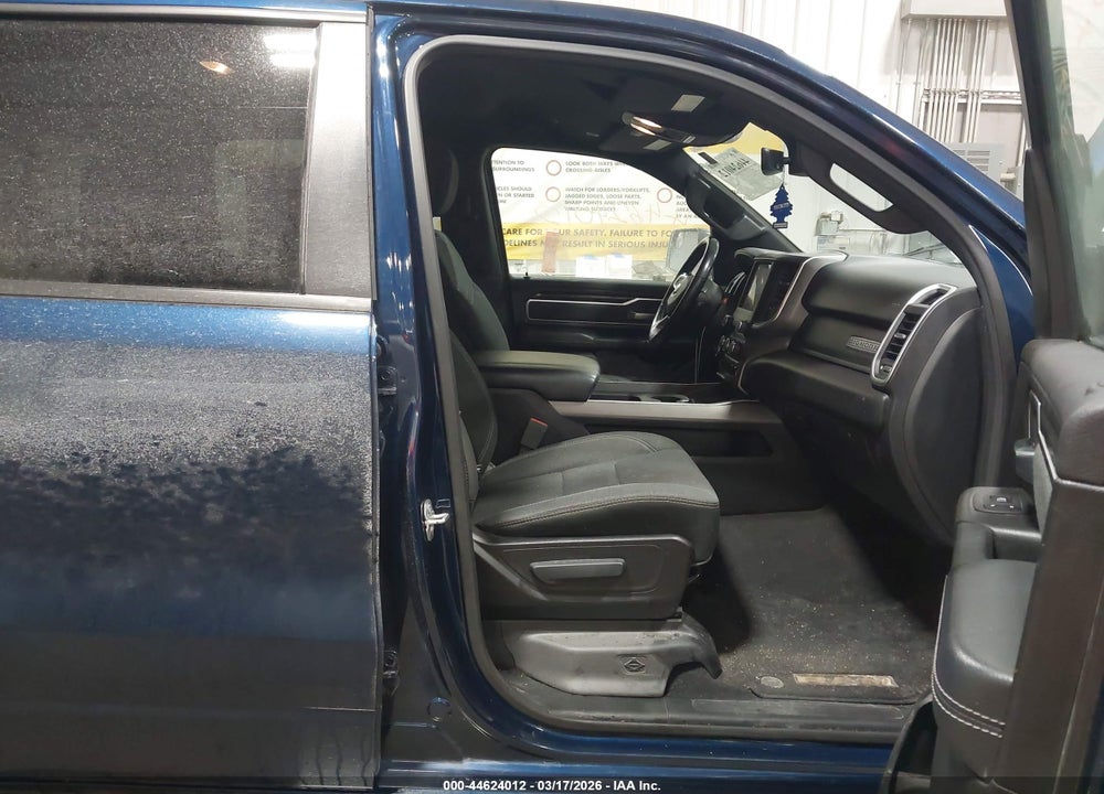 2019 RAM 1500 BIG HORN/LONE STAR  4X4 5'7 BOX VIN: 1C6SRFFT5KN762594