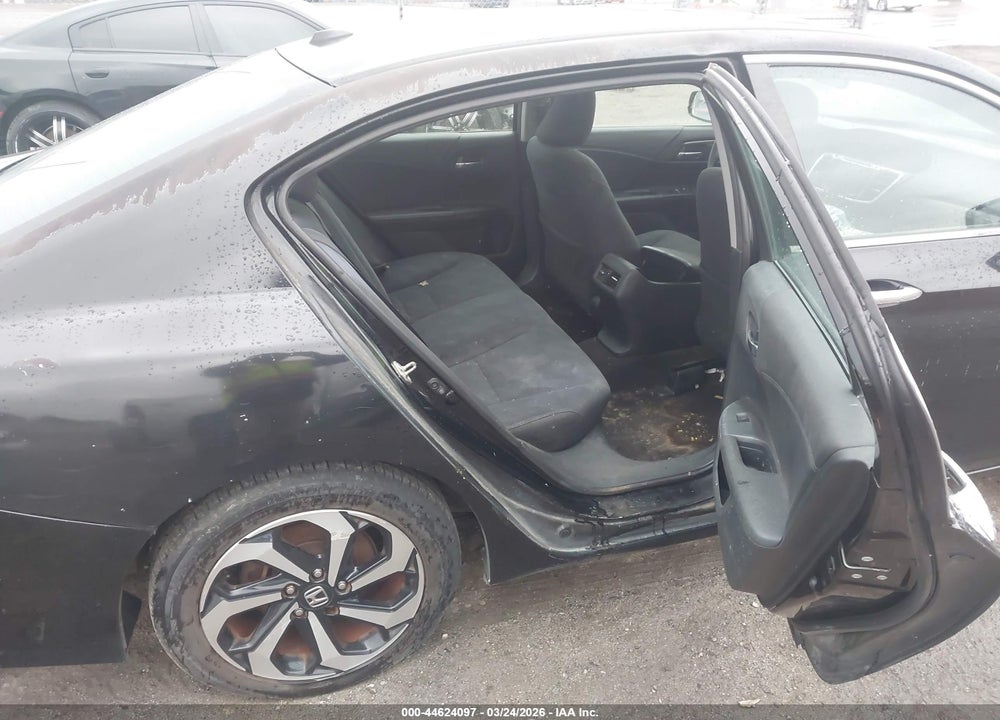 2016 HONDA ACCORD EX VIN: 1HGCR2F75GA233879