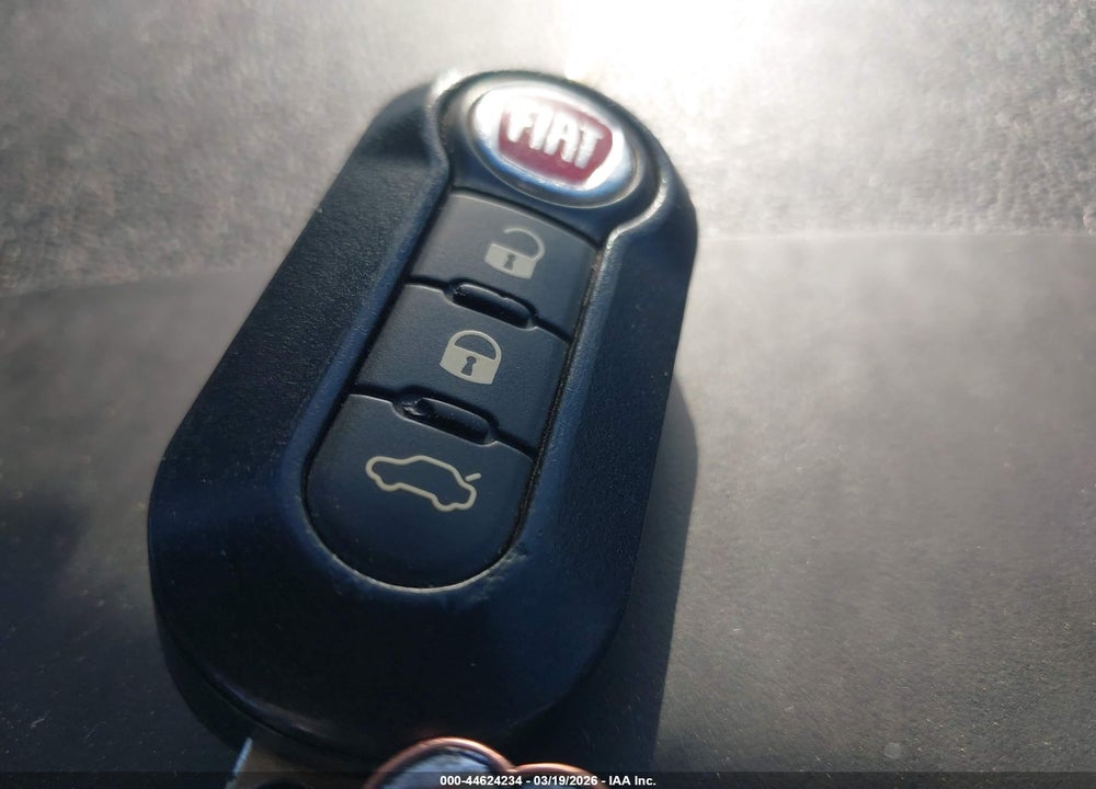 2015 FIAT 500L TREKKING VIN: ZFBCFADH8FZ031523