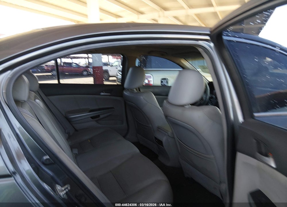 2010 HONDA ACCORD 3.5 EX-L VIN: 1HGCP3F87AA017849