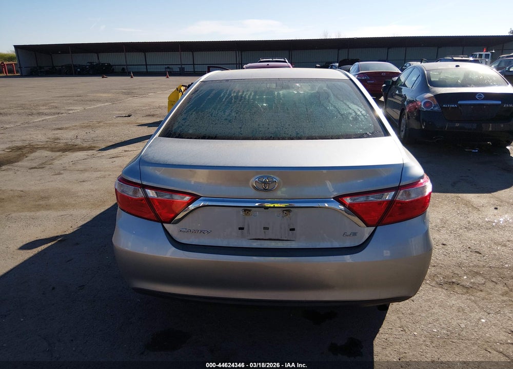 2016 TOYOTA CAMRY LE VIN: 4T4BF1FK4GR522205