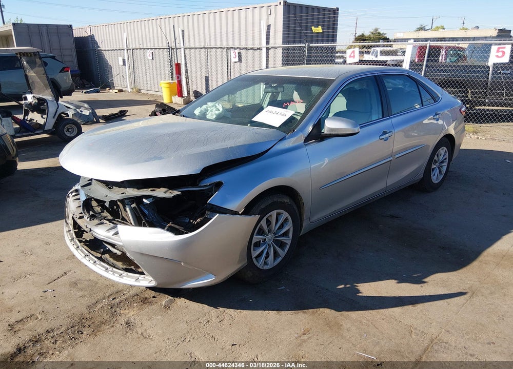 2016 TOYOTA CAMRY LE VIN: 4T4BF1FK4GR522205