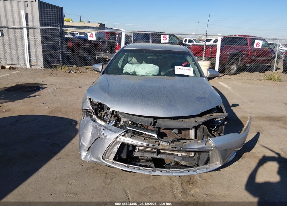 2016 TOYOTA CAMRY LE VIN: 4T4BF1FK4GR522205