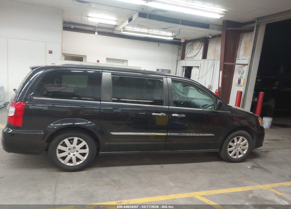 2015 CHRYSLER TOWN & COUNTRY TOURING VIN: 2C4RC1BG5FR535001