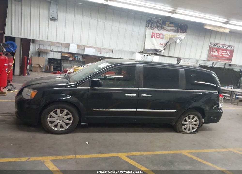 2015 CHRYSLER TOWN & COUNTRY TOURING VIN: 2C4RC1BG5FR535001
