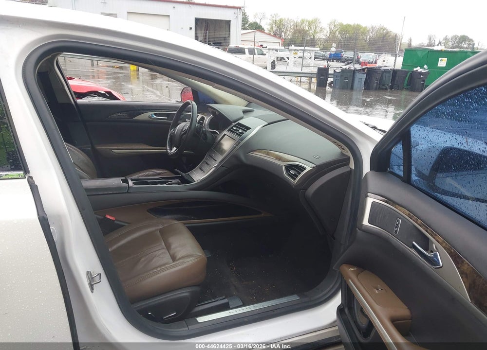 2013 LINCOLN MKZ VIN: 3LN6L2GK5DR807216