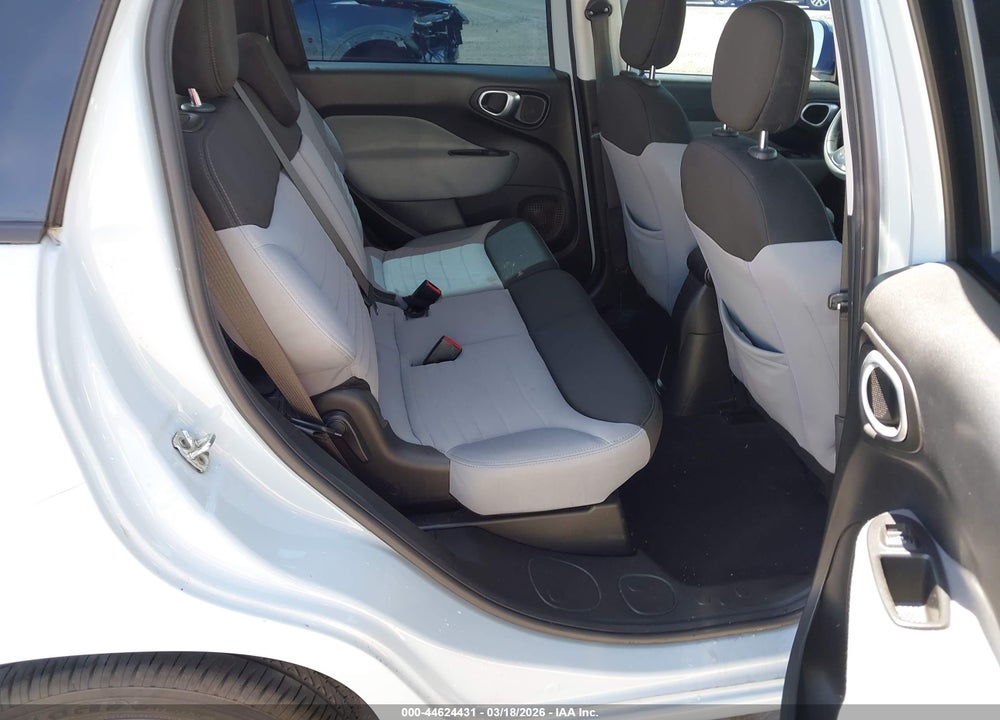 2014 FIAT 500L EASY VIN: ZFBCFABH0EZ028214