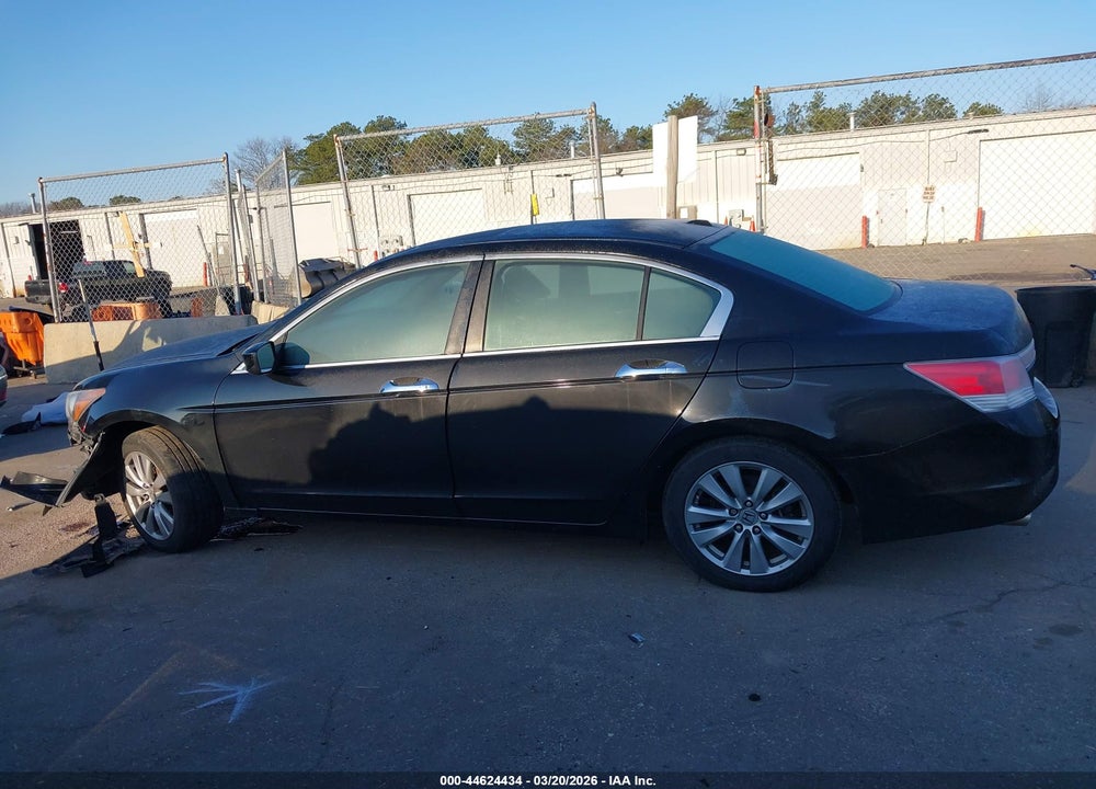 2011 HONDA ACCORD 3.5 EX-L VIN: 1HGCP3F86BA027614