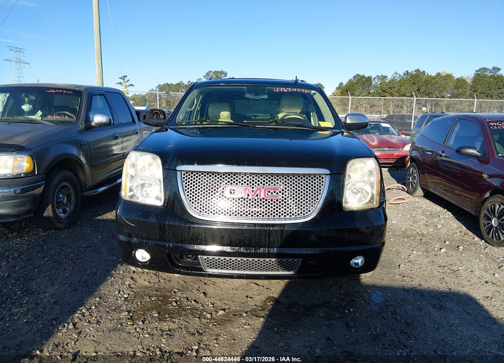 2011 GMC YUKON DENALI VIN: 1GKS1EEF3BR349396