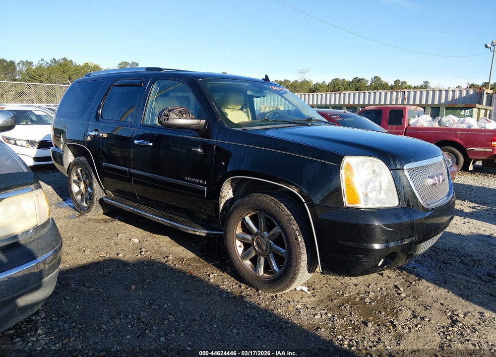 2011 GMC YUKON DENALI VIN: 1GKS1EEF3BR349396