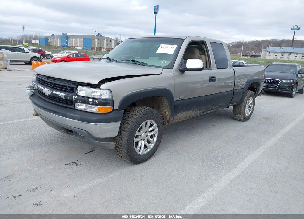 2002 CHEVROLET SILVERADO 1500 LS VIN: 2GCEK19VX21293126