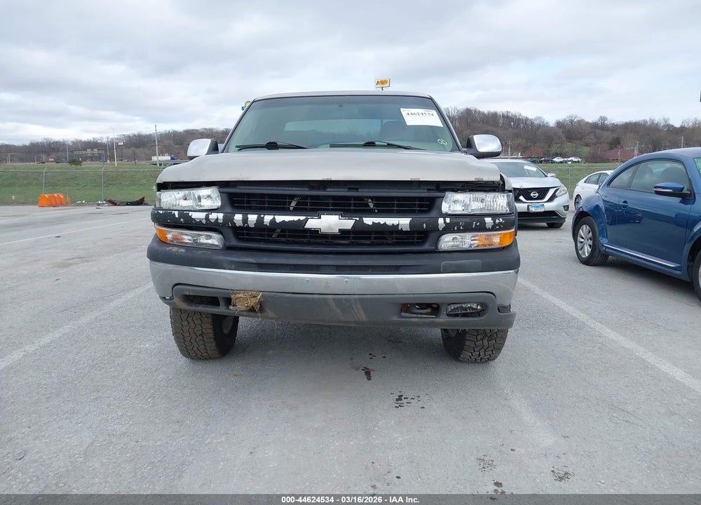 2002 CHEVROLET SILVERADO 1500 LS VIN: 2GCEK19VX21293126
