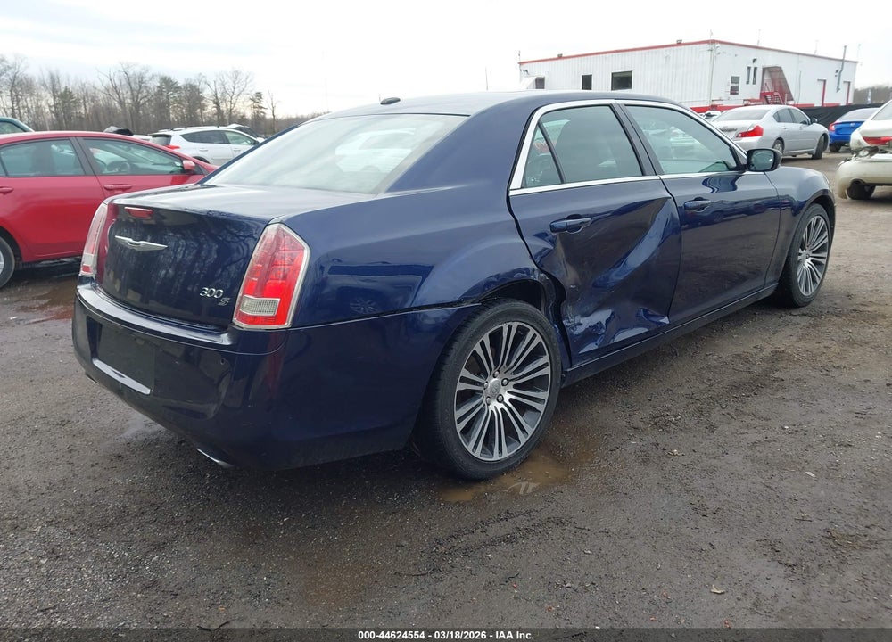 2014 CHRYSLER 300 300S VIN: 2C3CCABG5EH182919