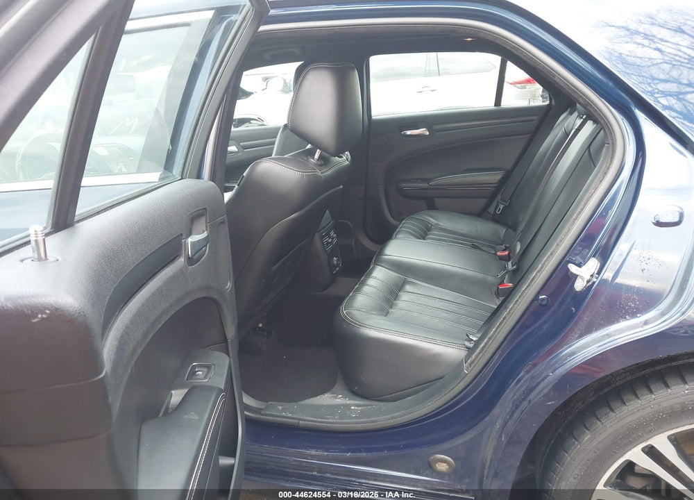 2014 CHRYSLER 300 300S VIN: 2C3CCABG5EH182919