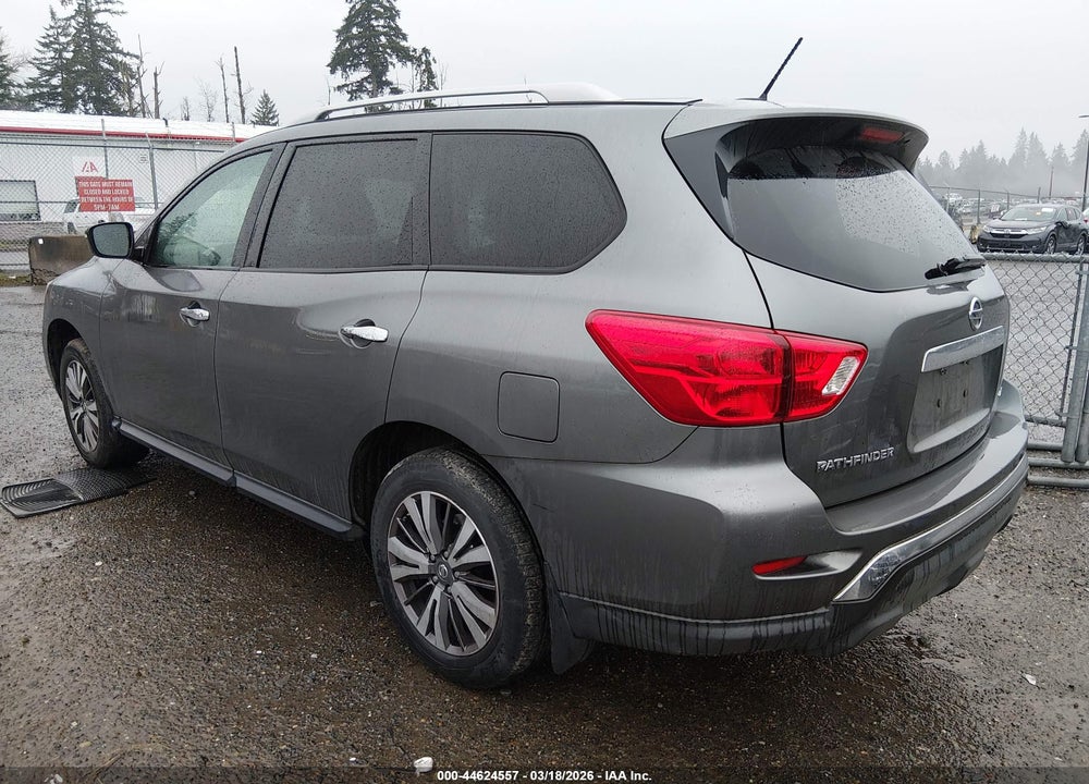 2018 NISSAN PATHFINDER S VIN: 5N1DR2MM0JC670532