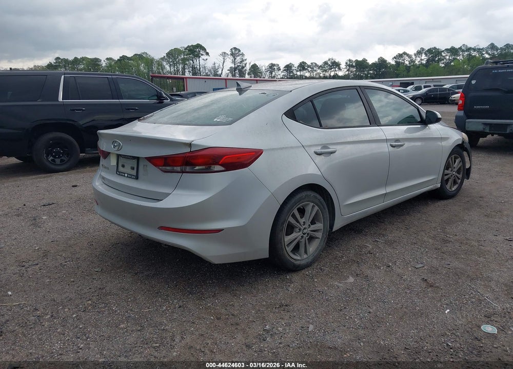 2017 HYUNDAI ELANTRA SE VIN: KMHD84LF5HU149747