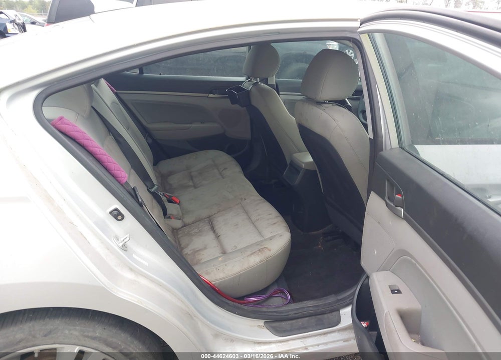 2017 HYUNDAI ELANTRA SE VIN: KMHD84LF5HU149747