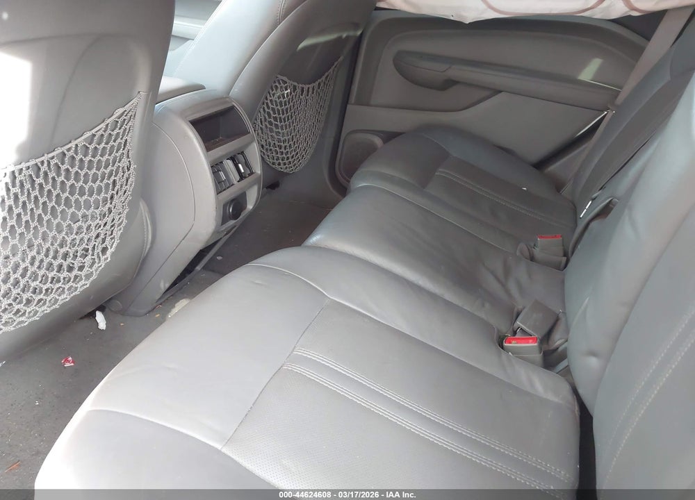 2011 CADILLAC SRX LUXURY COLLECTION VIN: 3GYFNAEY2BS523011