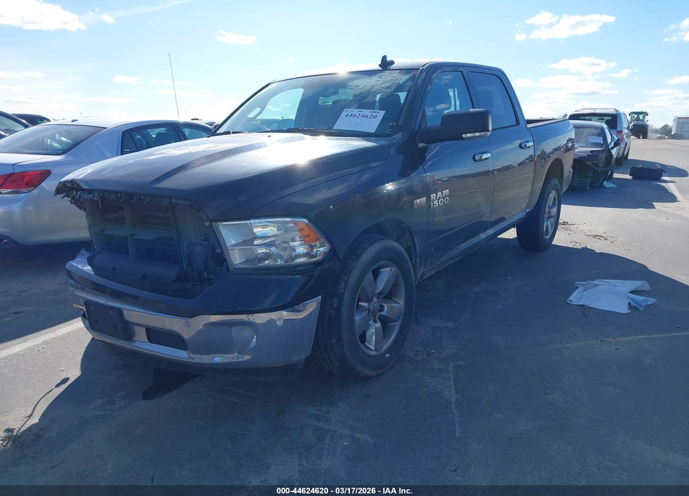 2017 RAM 1500 VIN: 3C6RR6LT3HG602086