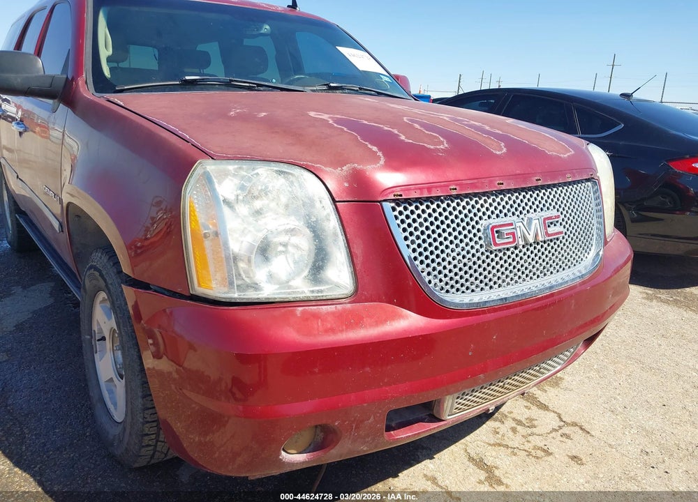 2007 GMC YUKON DENALI VIN: 1GKFK63887J364801