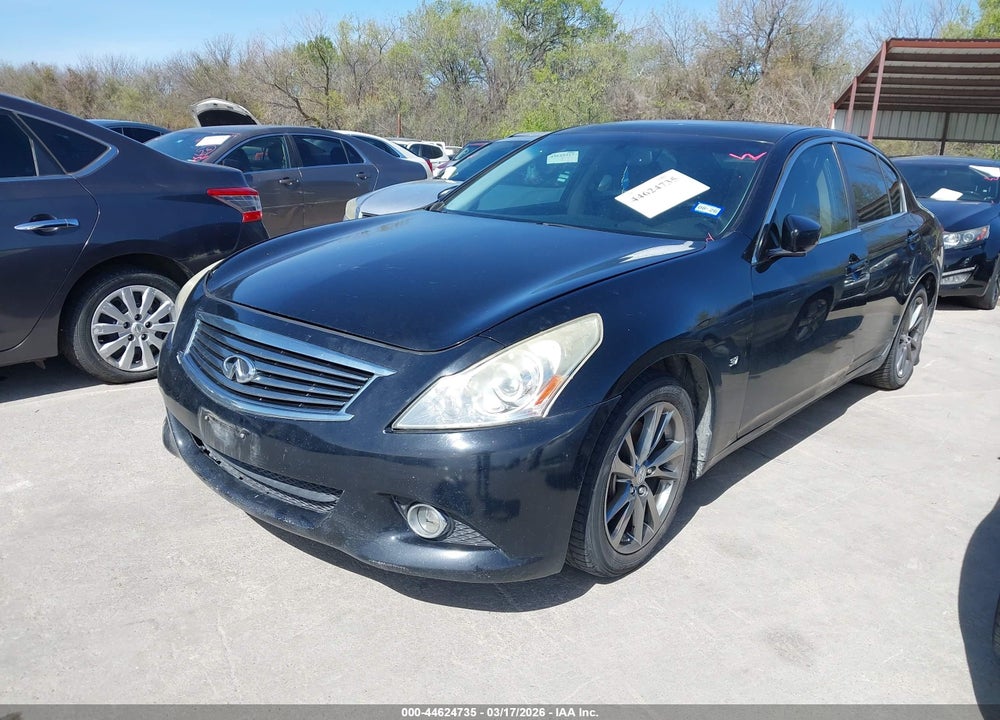 2015 INFINITI Q40 VIN: JN1CV6AP4FM580483
