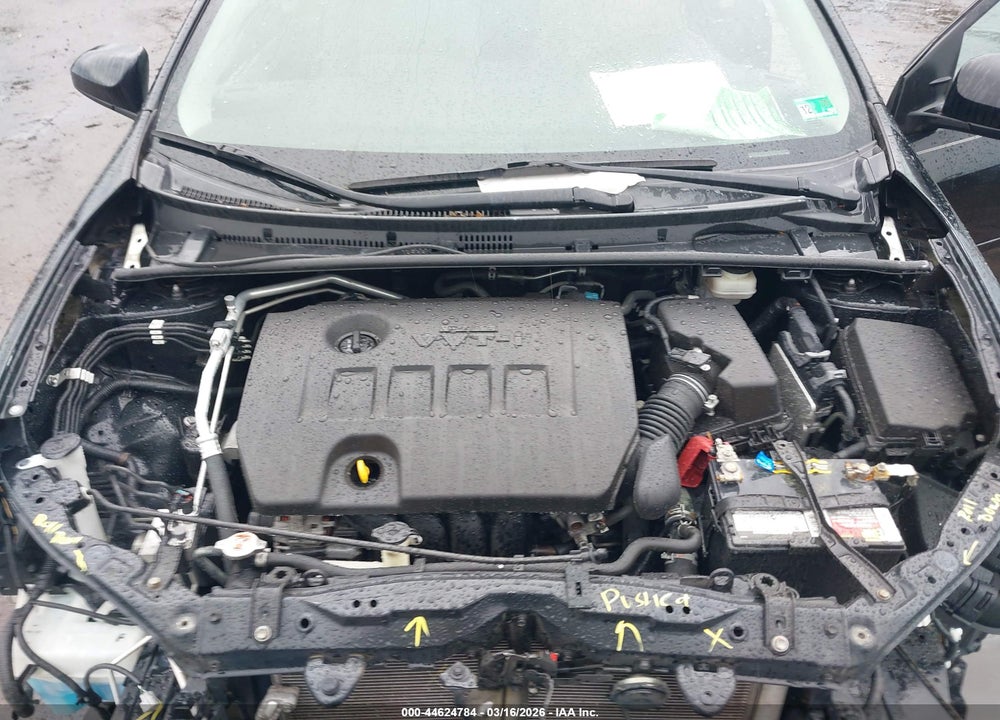 2018 TOYOTA COROLLA LE VIN: 2T1BURHE6JC102590